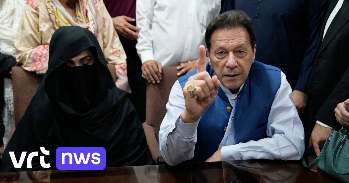 Pakistaanse oud-premier Imran Khan en zijn vrouw moeten elk 17 jaar naar de cel