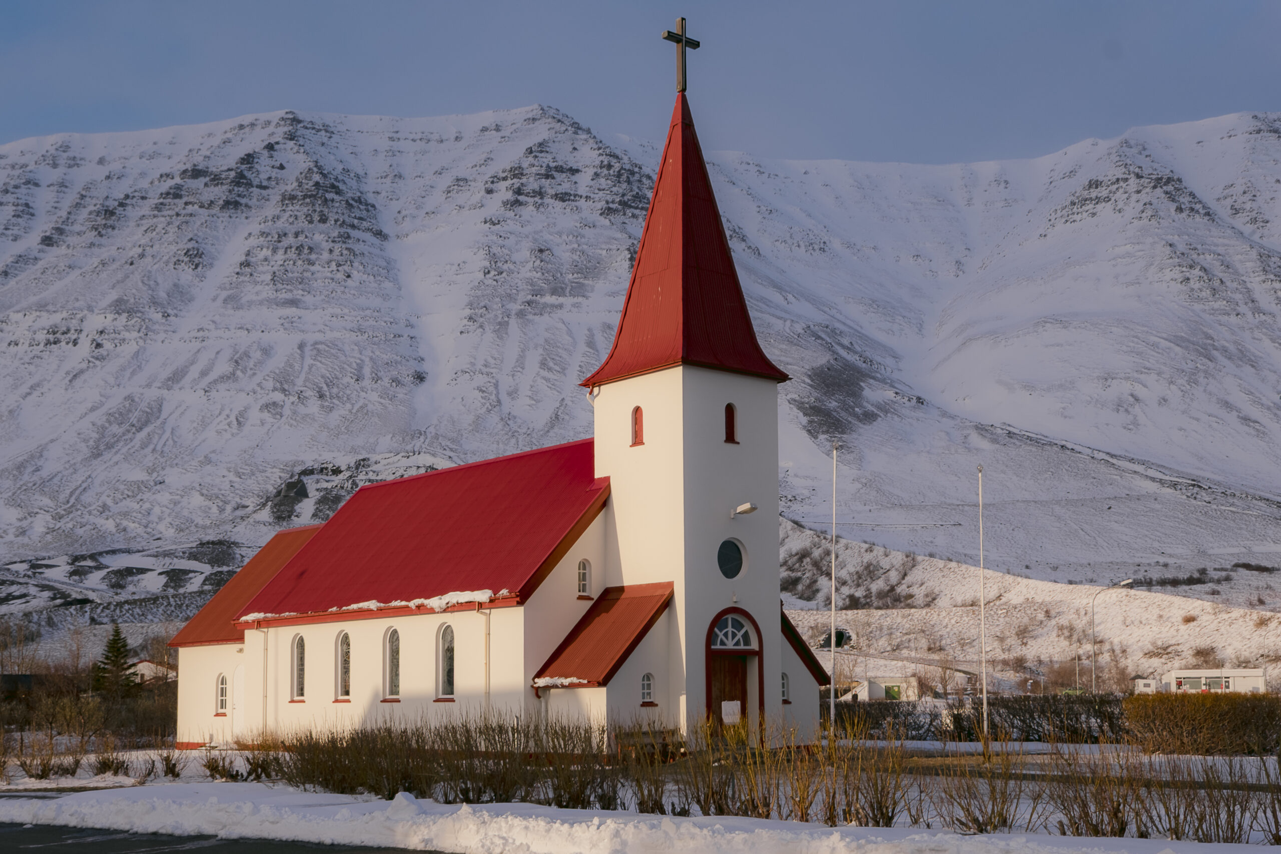 Public Confidence Towards National Church Shoots Up, Membership Never Lower