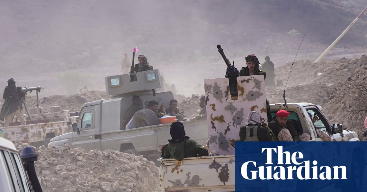 Saudi-backed forces gather on Yemen border as separatists face pressure to pull back | Yemen