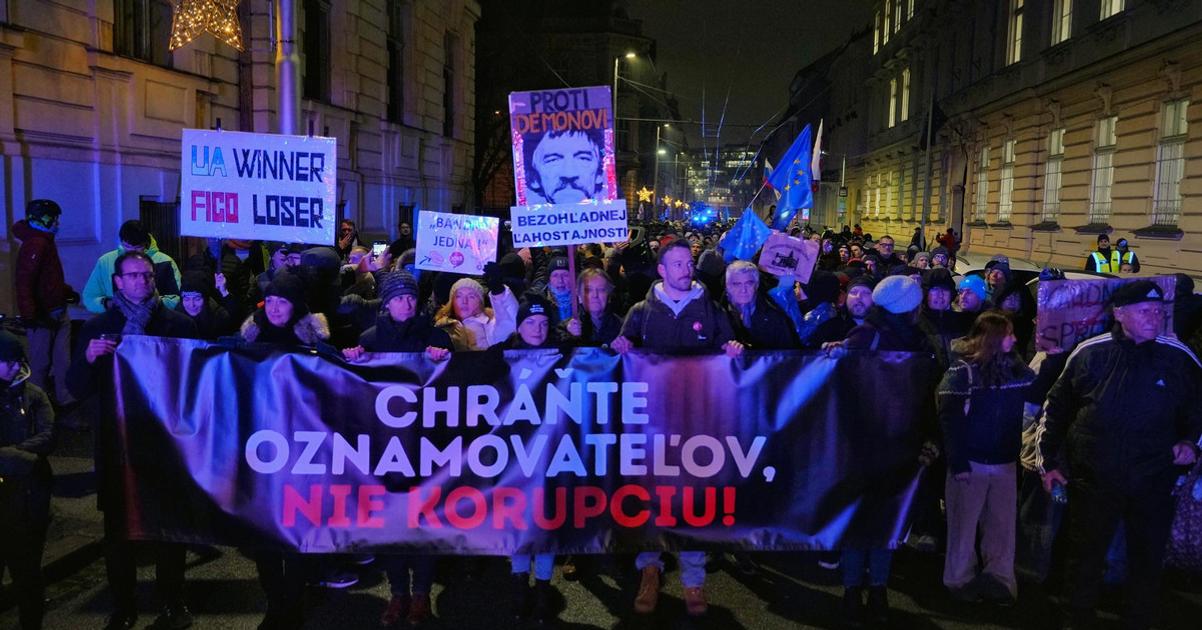 Slovakia’s Constitutional Court freezes law abolishing whistleblower office