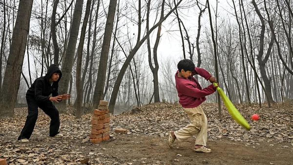 Snow, rain in higher reaches of Kashmir as ‘Chillai-Kalan’ checks in