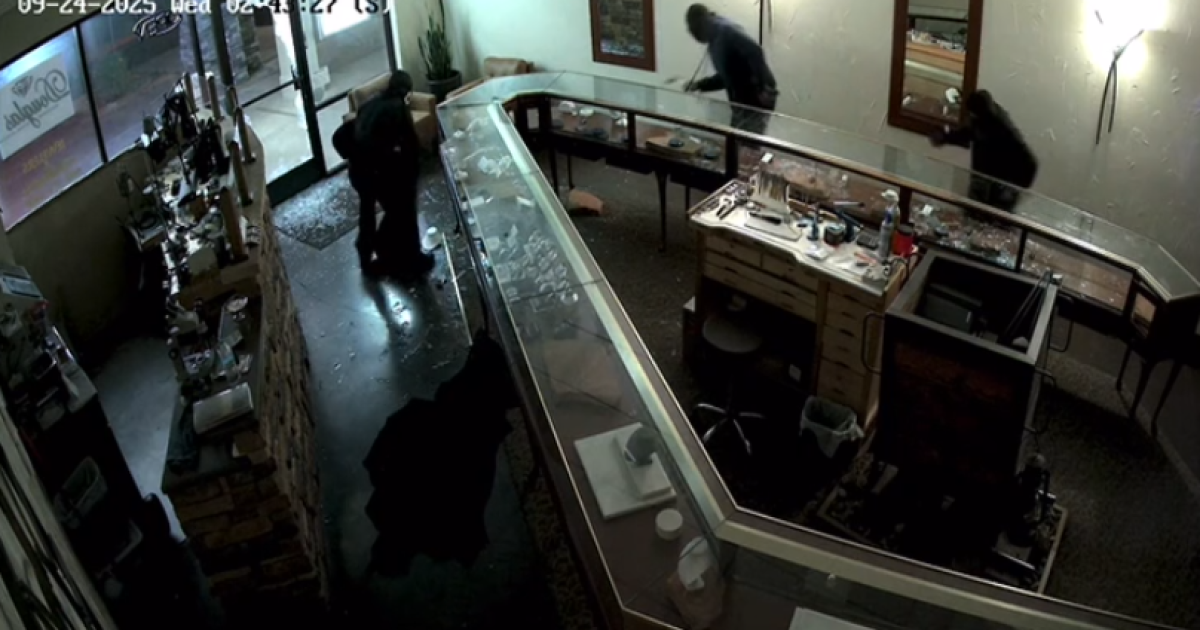 Three men arrested in Phoenix-area jewelry store heist spree