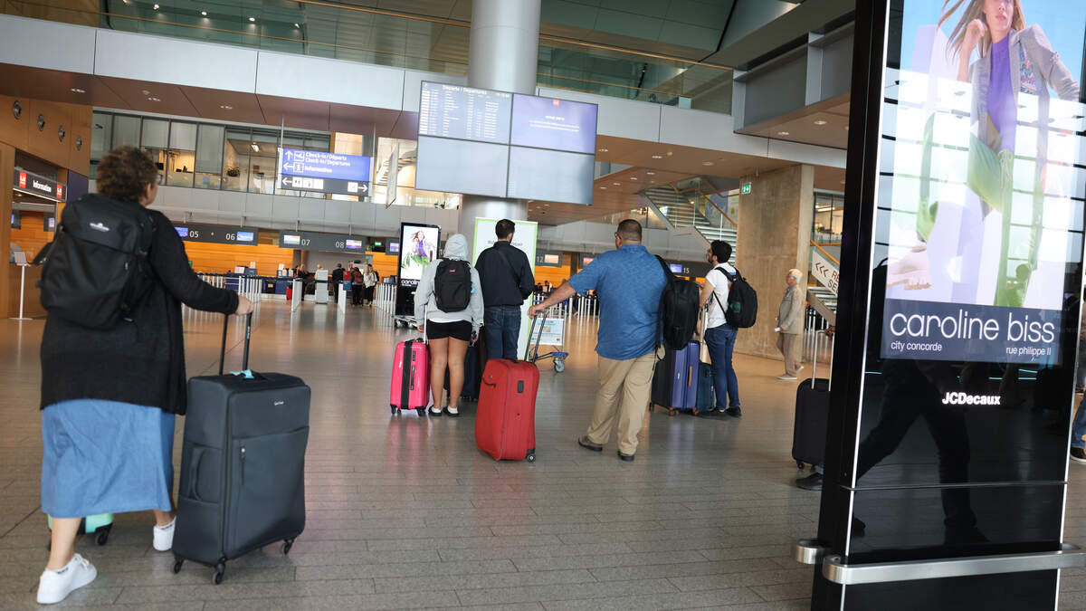 Luxembourg Airport has reminded passengers that certain popular Christmas items are not permitted in hand baggage