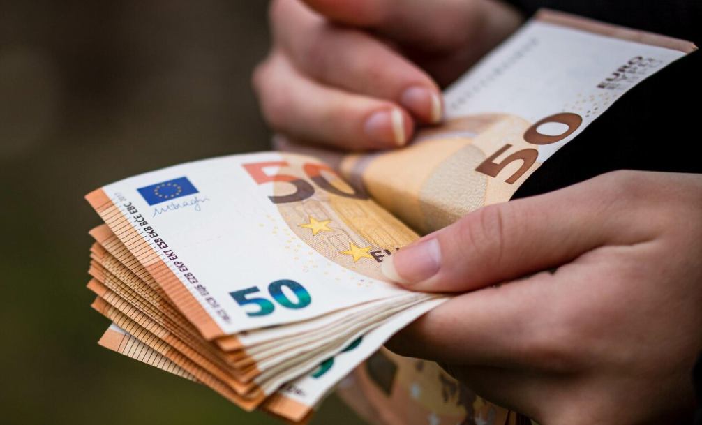 Two new investments, from Germany and Turkey, will open 1,000 jobs