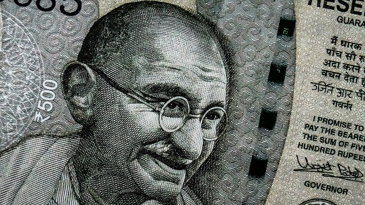 Why Is The Indian Currency Nosediving And What’s Expected Ahead?