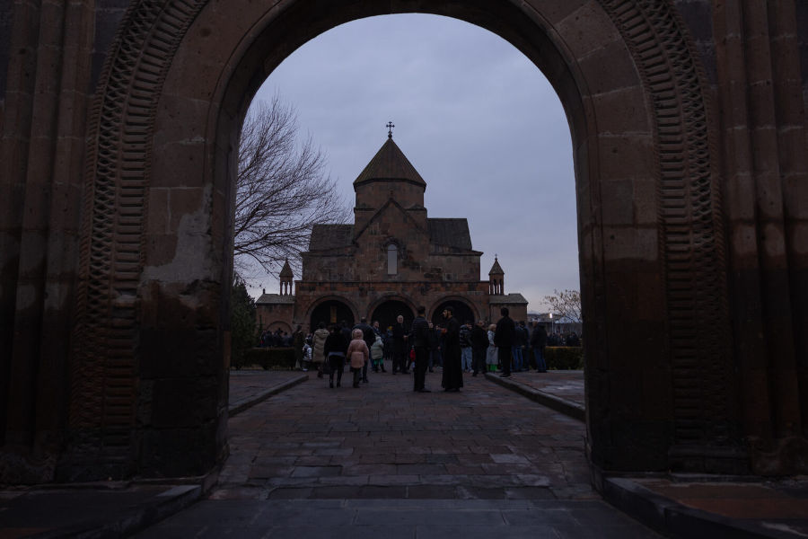 Why the Etchmiadzin-government crisis matters to all of us