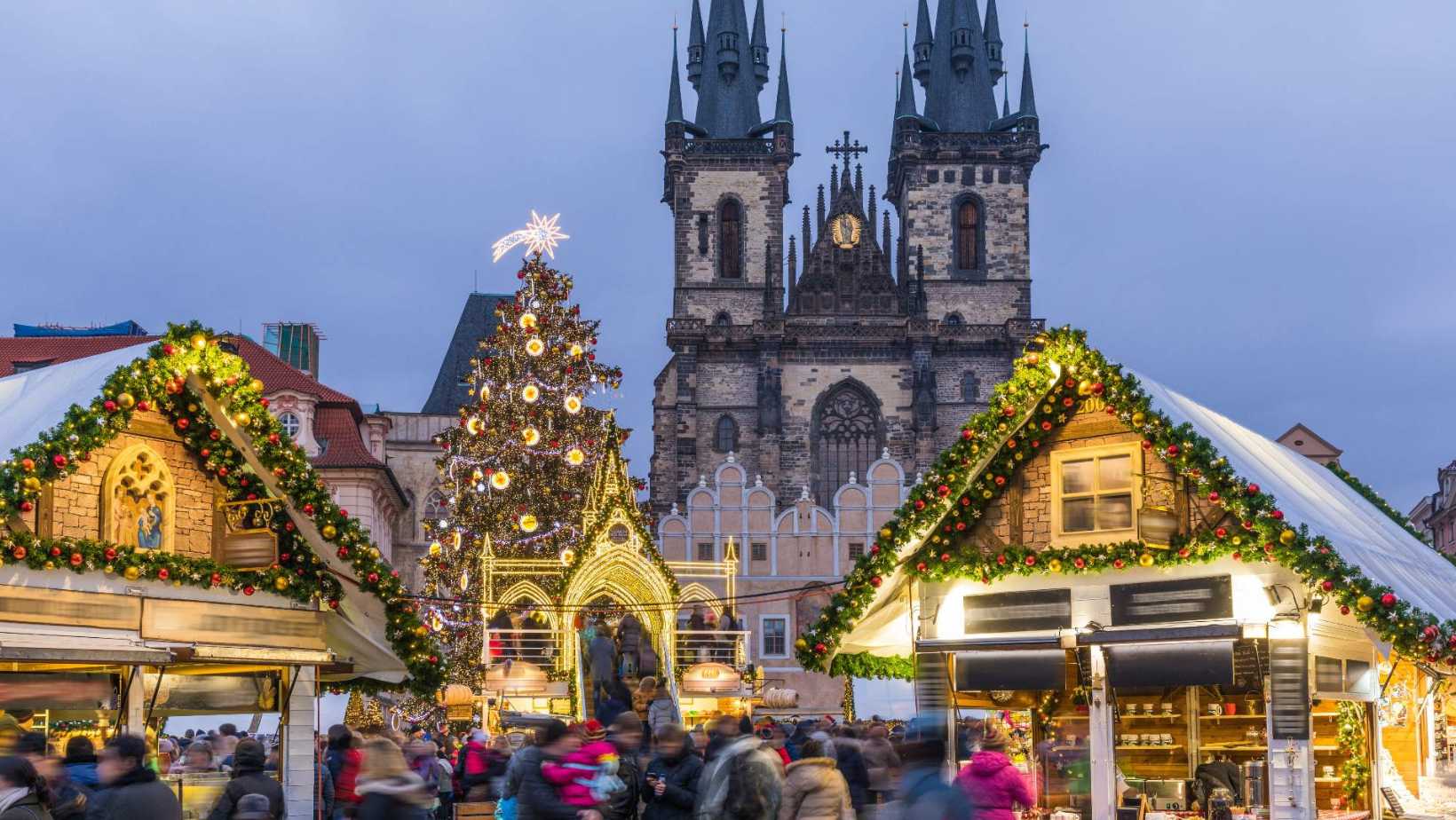 Will It Snow Before Christmas and During the Holidays?