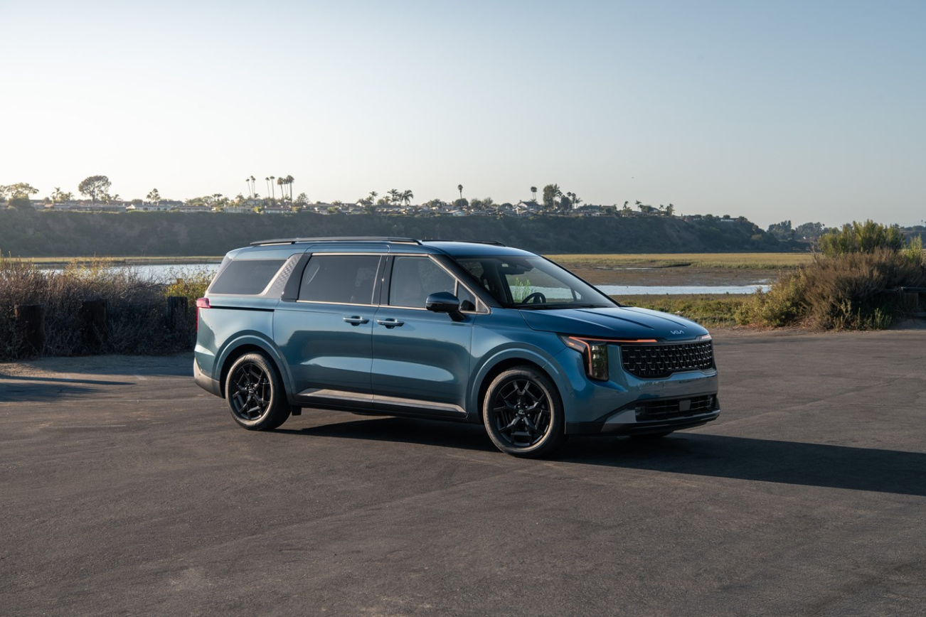 2026 Kia Carnival carries on with practicality, design