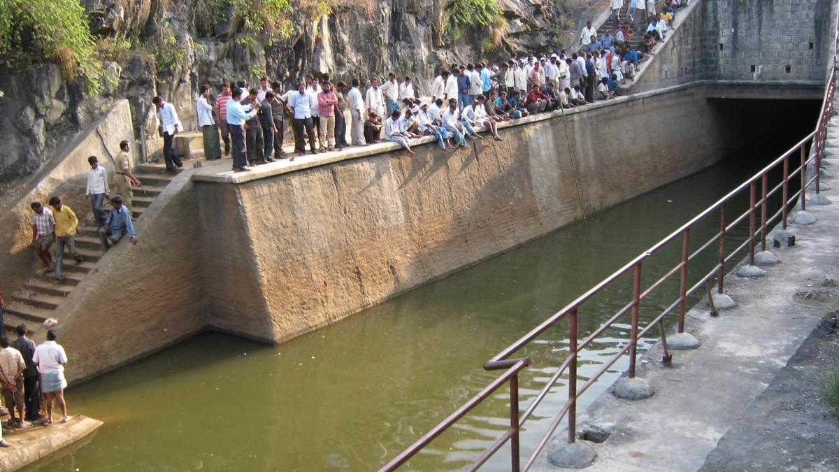 4 persons missing near Bhadra canal in Karnataka, search in progress