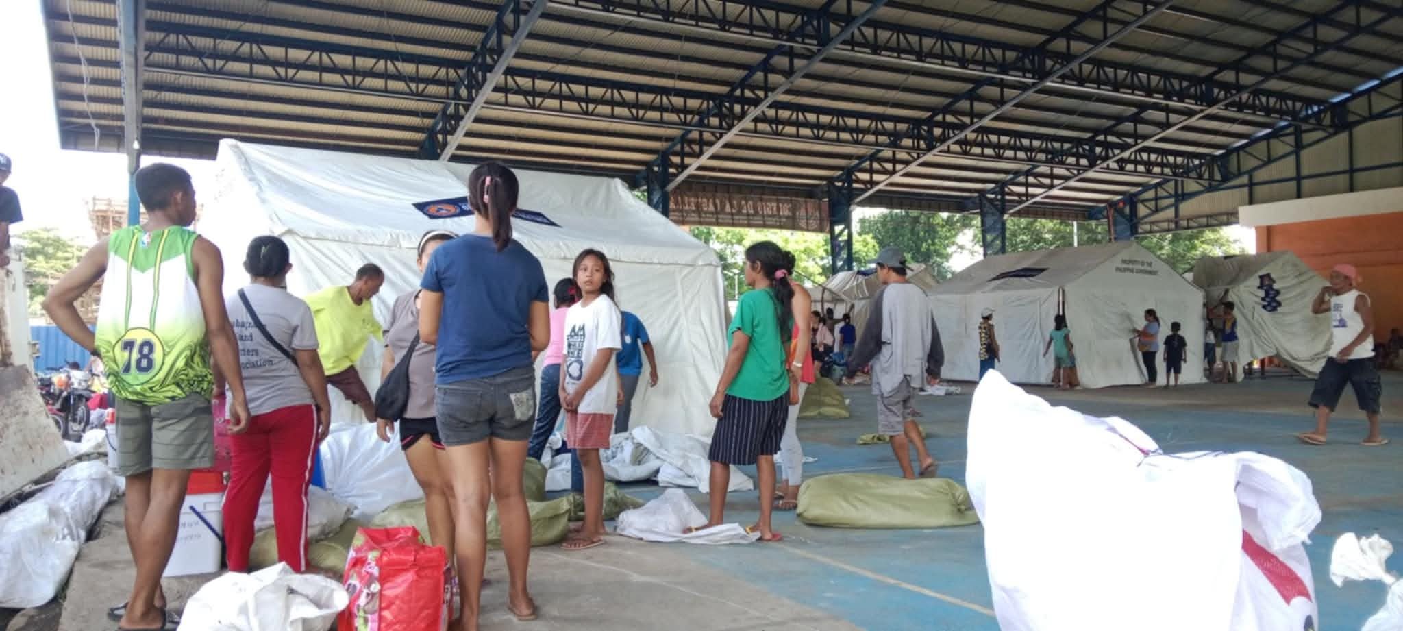 Ada-spawned rain sparks fears for Kanlaon evacuees in Negros Occidental shelters