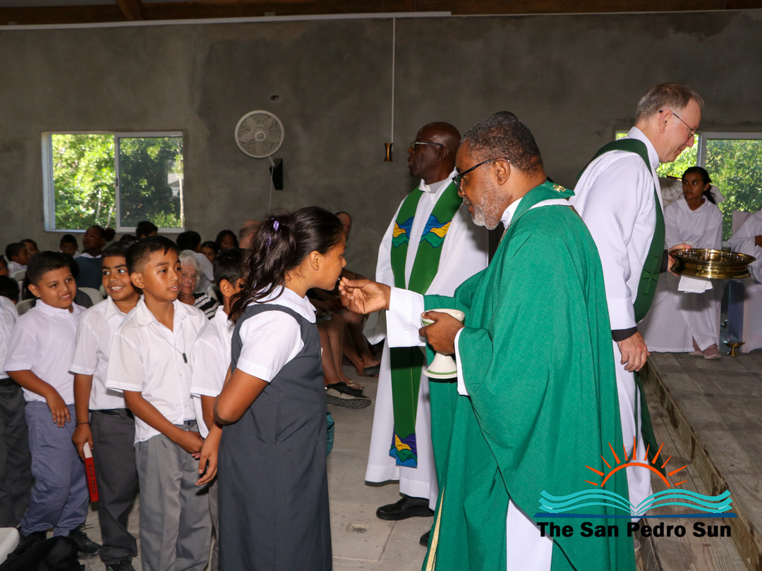 Archbishop Wright Visits San Pedro’s Holy Cross Anglican Church and School