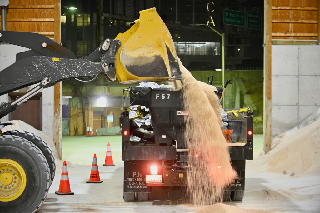 Bitter cold temperatures arrive as Baltimore awaits snowstorm