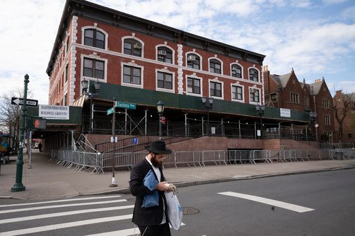 Car rams into Chabad headquarters in New York City, damaging doors