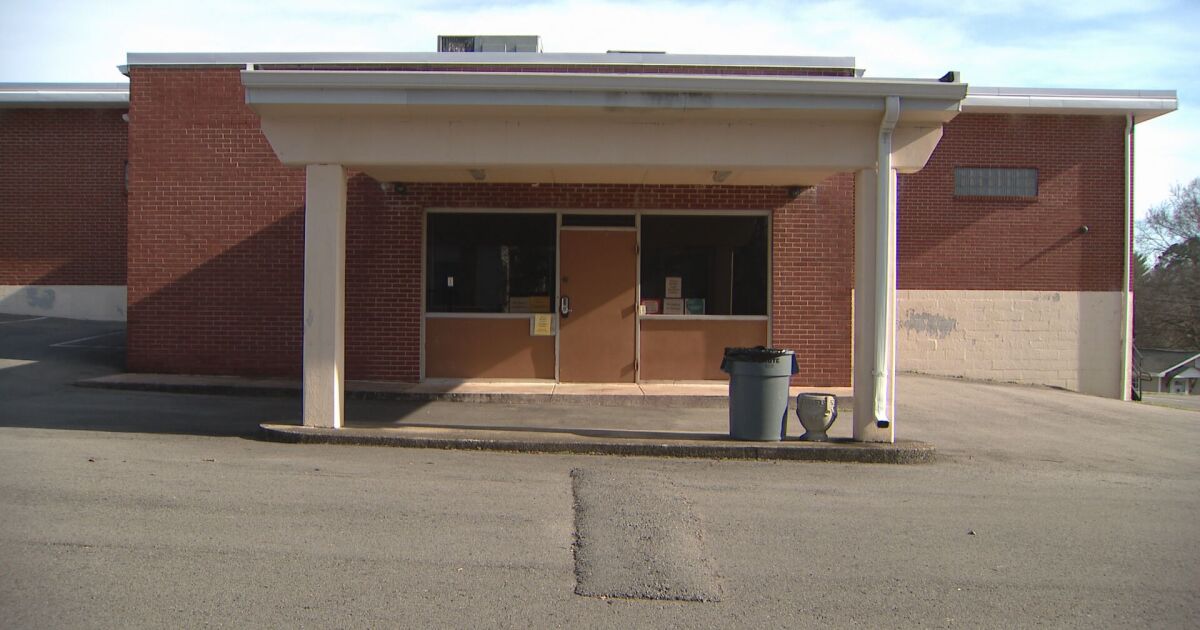 Clarksville considers buying downtown building for homeless services