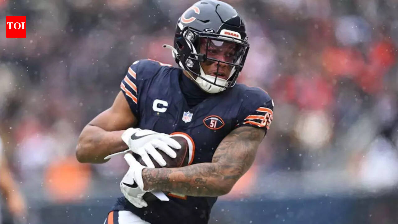 DJ Moore draws attention after late overtime mistake and reported absence from locker room following Bears’ playoff exit | NFL News