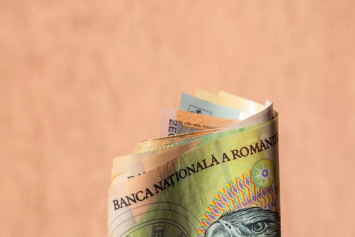 Household income stall in Q3 as subsistence spending and taxes dominate budgets