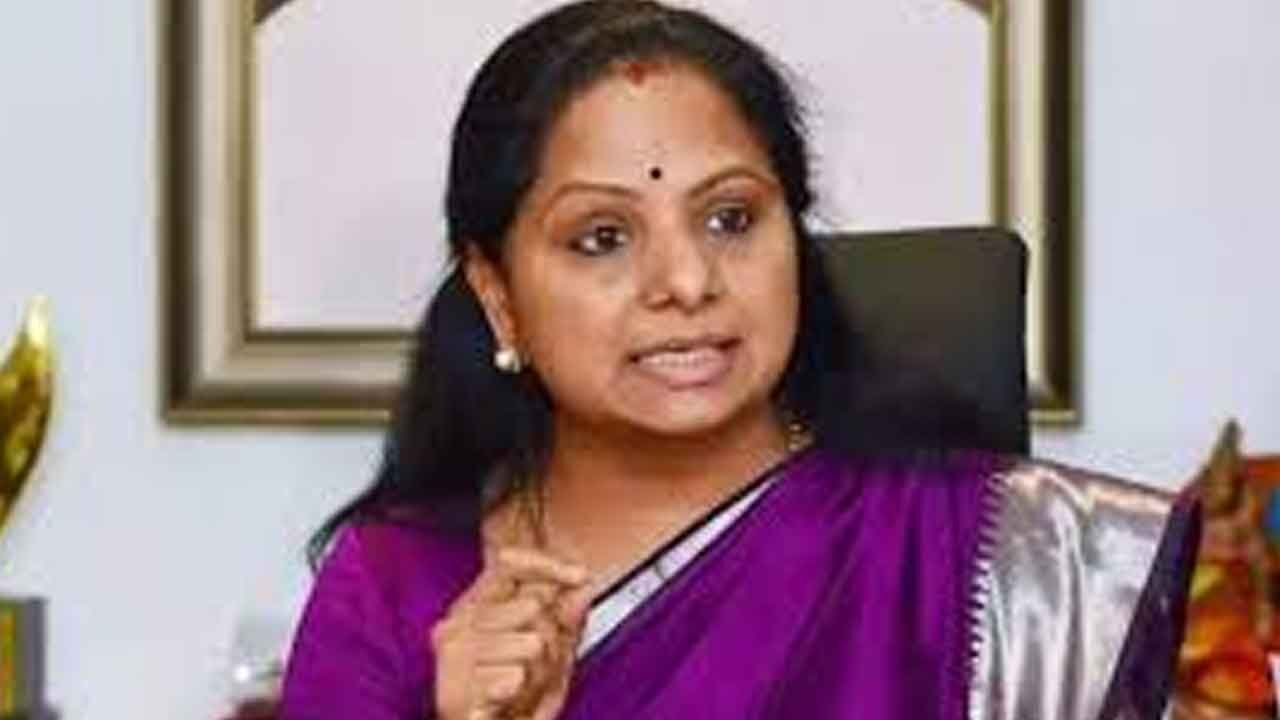 Kavitha ‘invites’ TPCC chief to join Jagruthi
