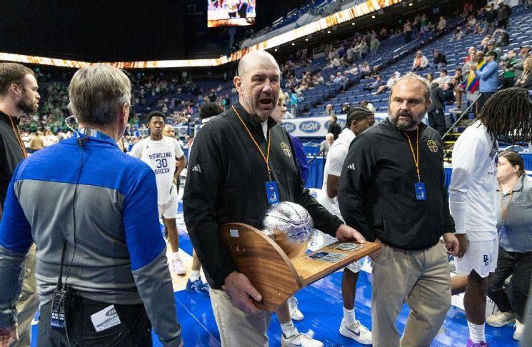 LOOKING BACK: WKU baseball, BG basketball and South Warren football among top stories of 2025