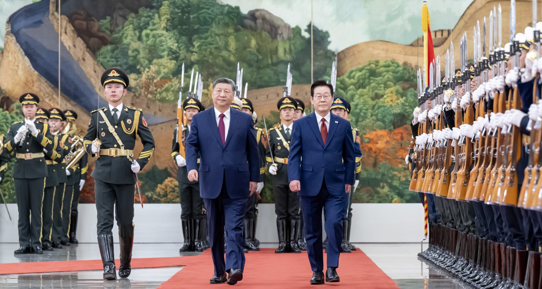 Lee-Xi summit seeks stability as South Korea moves to stabilize China ties