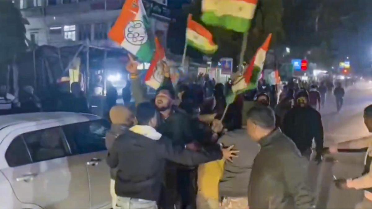 MHA seeks report on alleged attack on Suvendu Adhikari's convoy