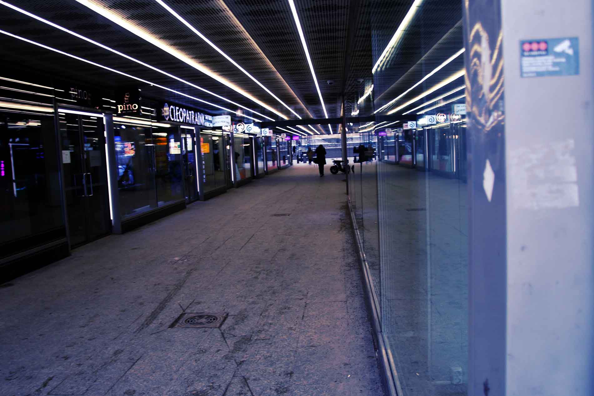 A nearly empty Kaivopiha passageway in Helsinki on a quiet Sunday morning, January 25, 2026; photo by Tony Öhberg for Finland Today.