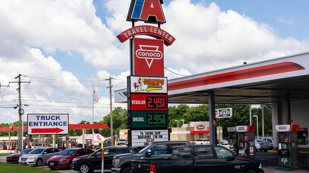 More electric vehicles means less gas tax revenue: How this impacts Idaho's budget - LocalNews8.com