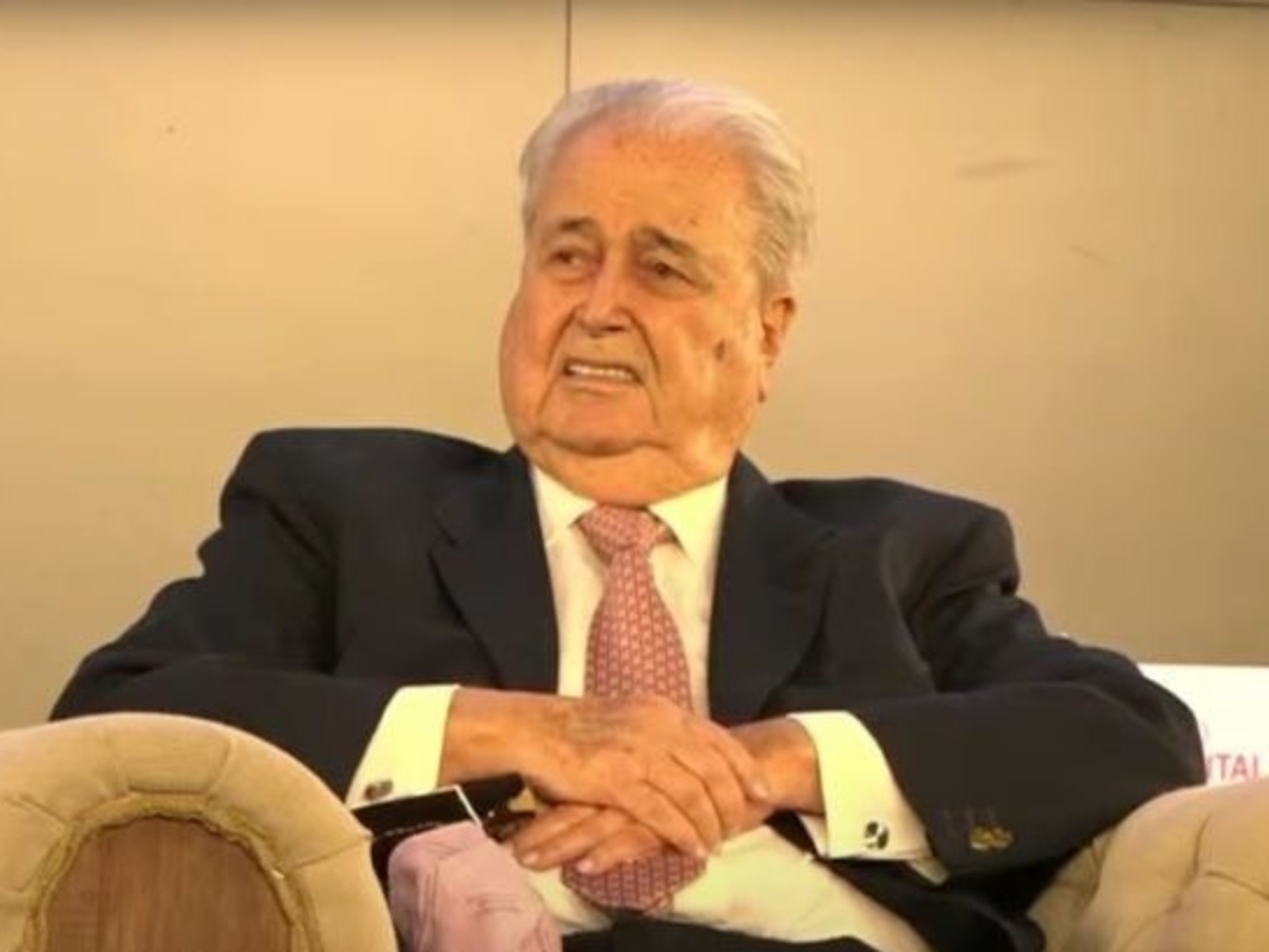 Murió Alfredo Davicce, histórico expresidente de River que festejó nueve títulos con el club y fue rey de América en los años noventa