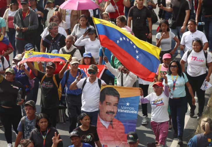 One Week after Maduro's Capture Chavismo Calls for a 'Grand March'