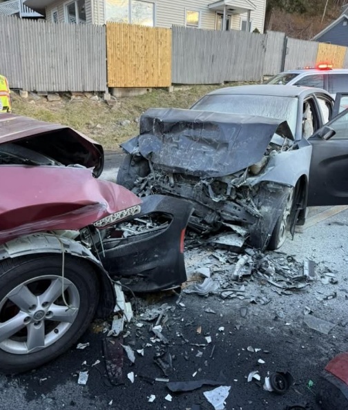 One man dead, teen injured in head-on crash in Seymour