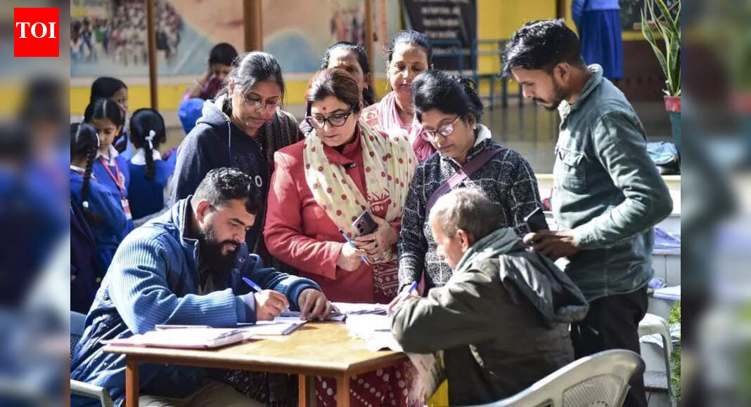 Over 11.5L names cut from draft voter list | Prayagraj News