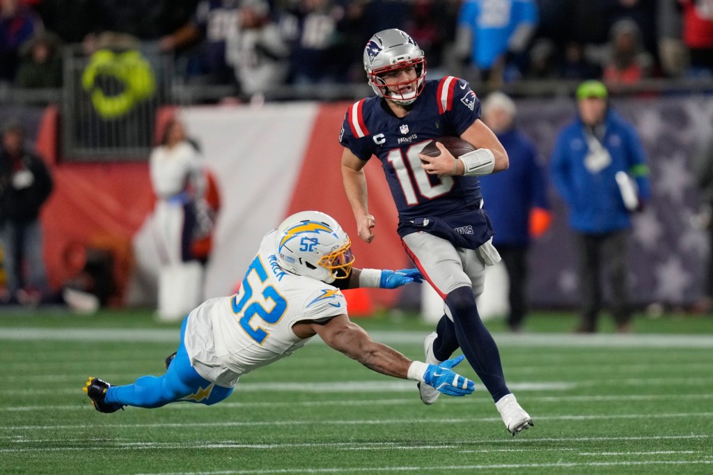 Patriots’ defense roughs up Herbert, Chargers in 16-3 playoff win