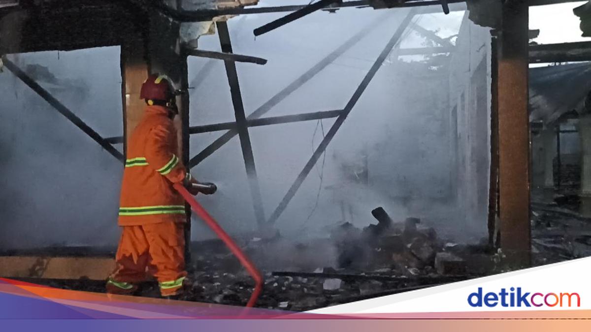 Pria di Tulungagung Bakar Rumah Kekasih, Serahkan Diri Usai Kunci Mobil Hilang