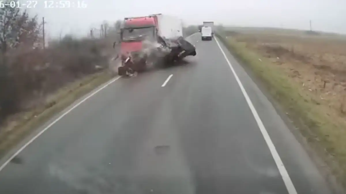 Seven PAOK fans killed in traffic accident in Romania (Shocking Video)