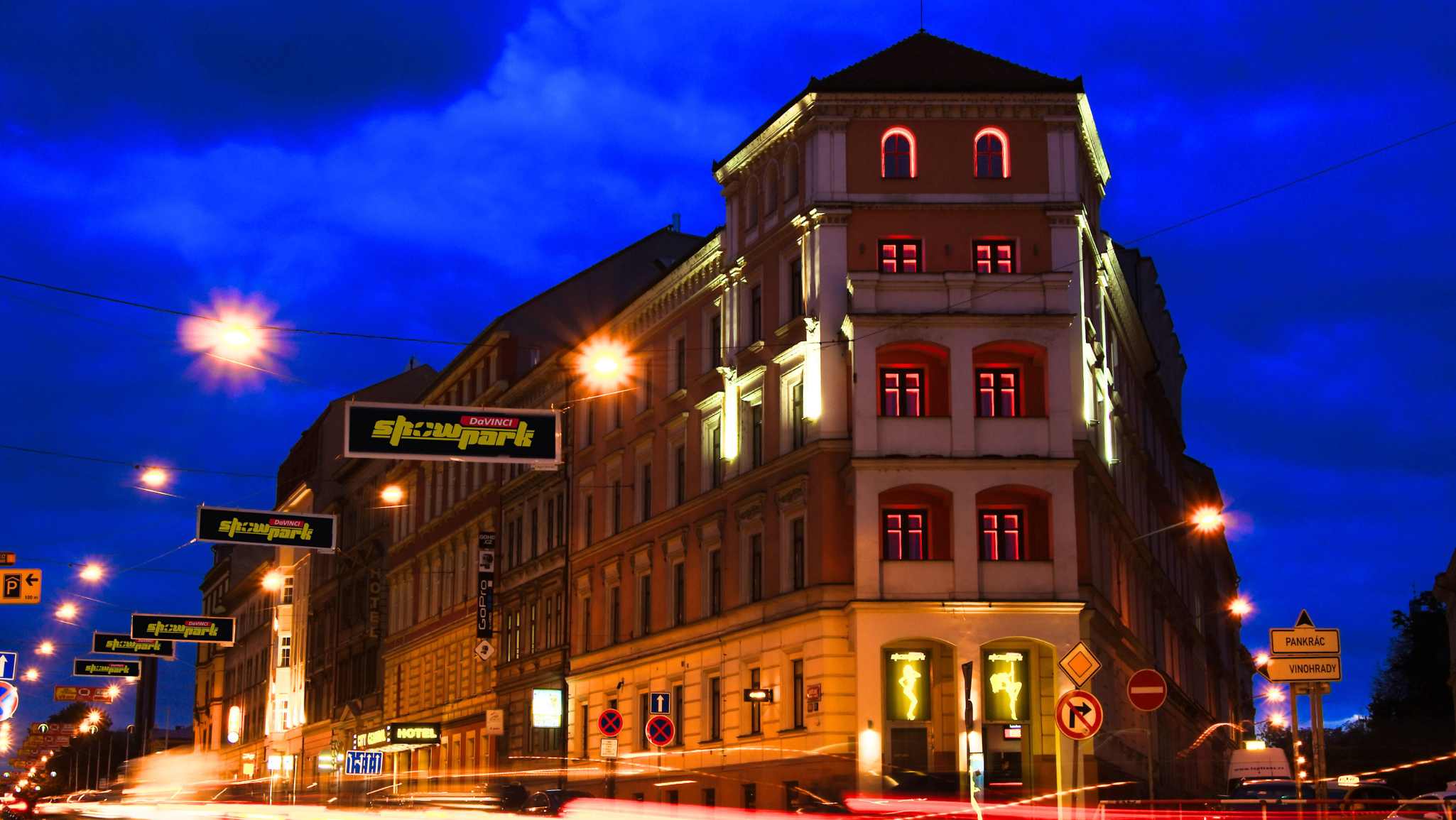 ShowPark Reopens Near I. P. Pavlova, Now Operates as a "Hotel"