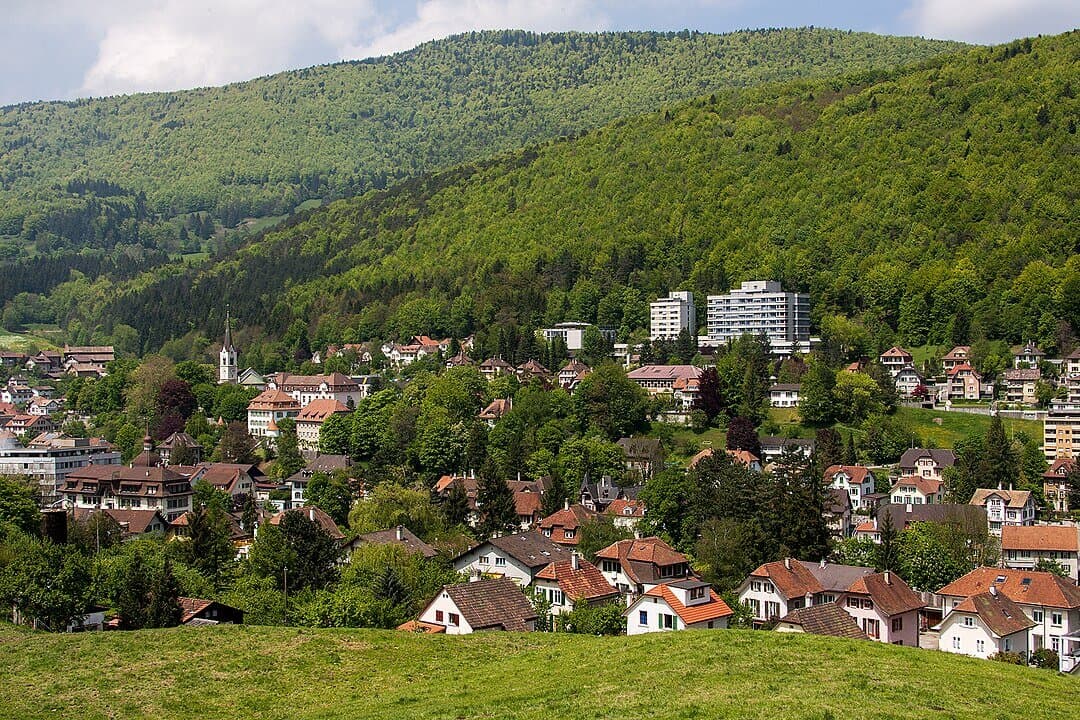 Swiss town marks its move from Bern to Jura