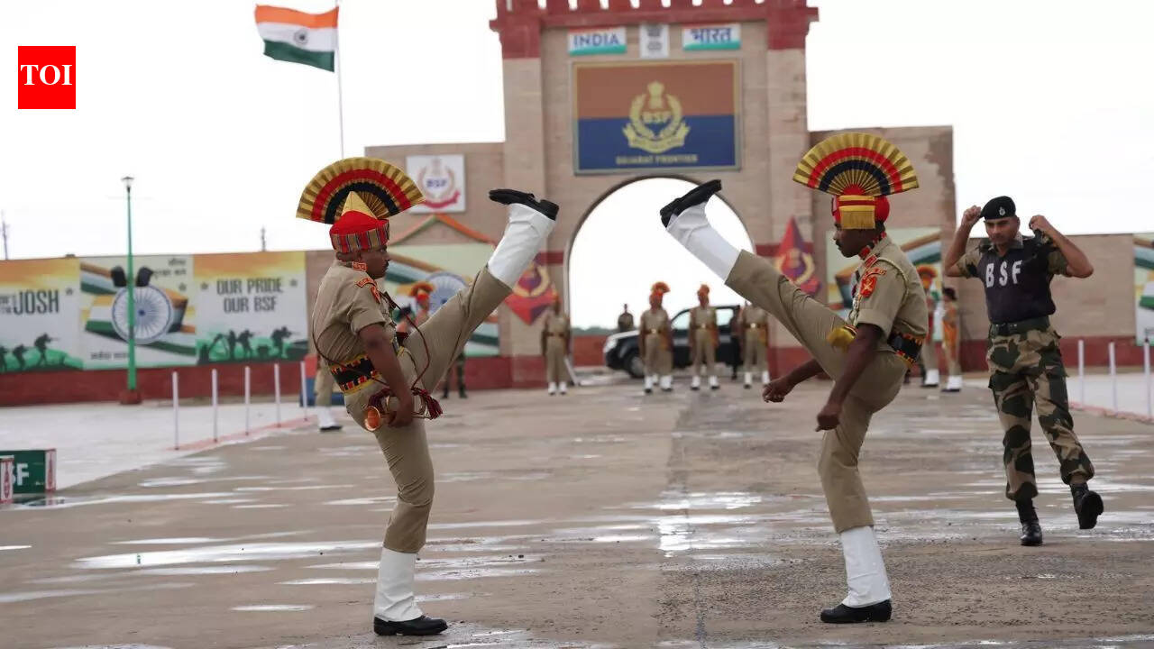 There is a Wagah border in Gujarat too and how the 'Beating Retreat' ceremony by BSF here is different from Amritsar |