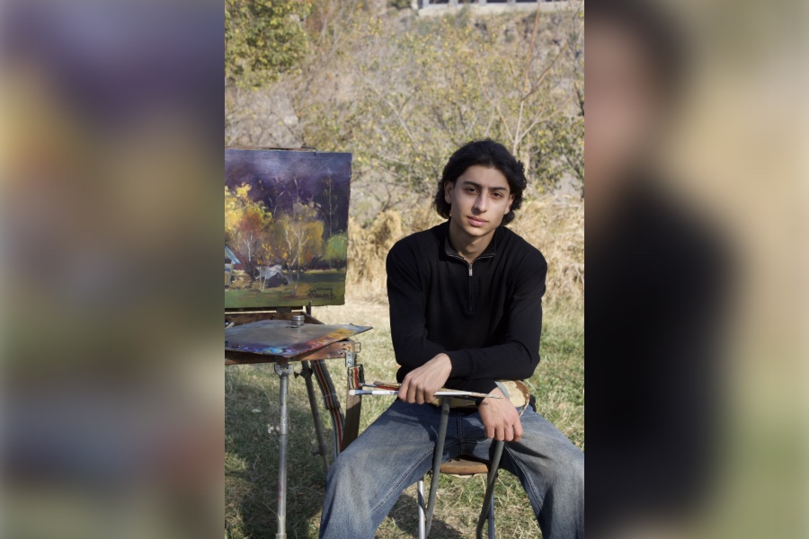 With nature's colors and sincerity: Inside Davit Minasyan's canvas