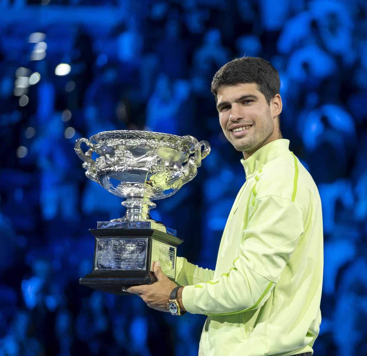 Alcaraz Beats Djokovic in Thrilling Australian Open Final