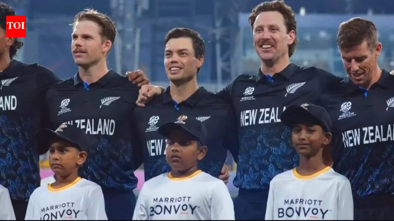 Anthem blunder in Colombo! New Zealand players left laughing before ENG vs NZ clash - Watch | Cricket News