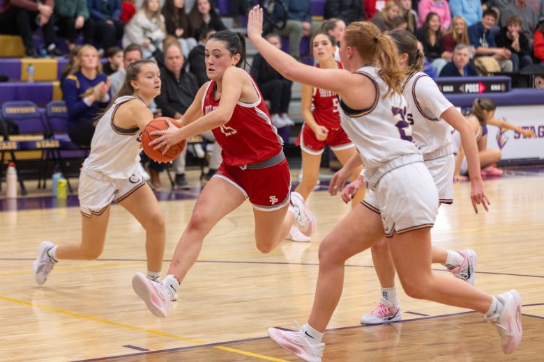 At girls basketball tournament time, point guards make the difference