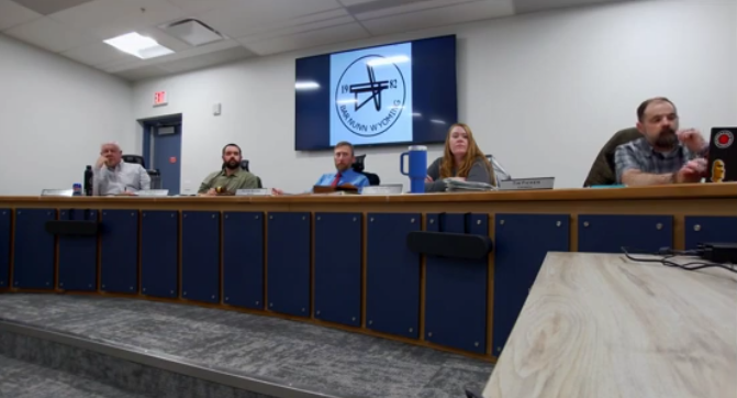 Bar Nunn Town Council grants new liquor license for The Hangar, renews license for Chatters