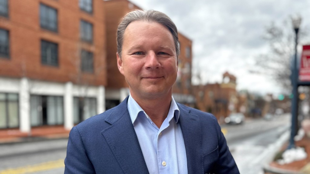 Business owner, District 6 candidate says Annapolis is over career politicians