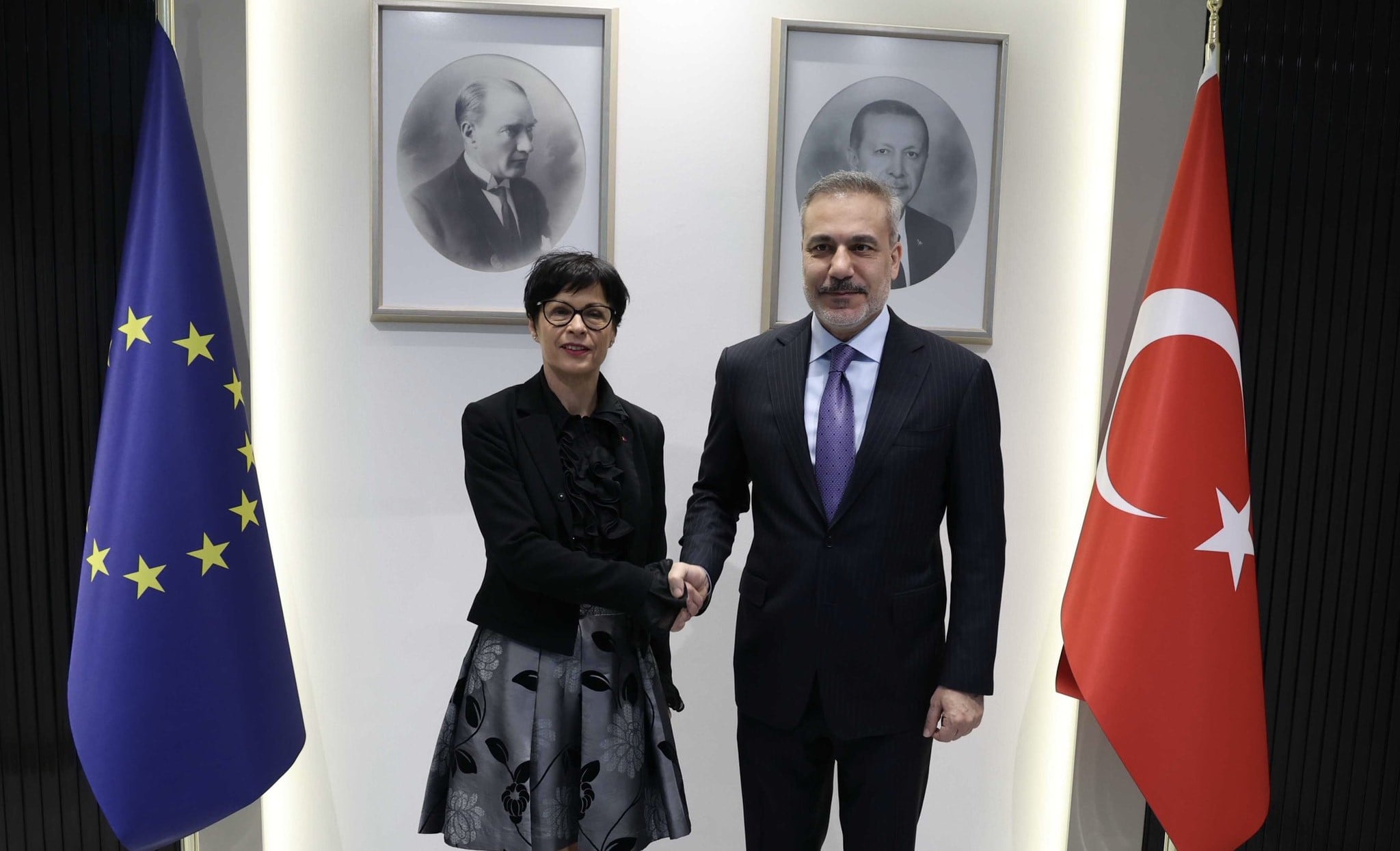 EU, Turkey signal push to update customs union