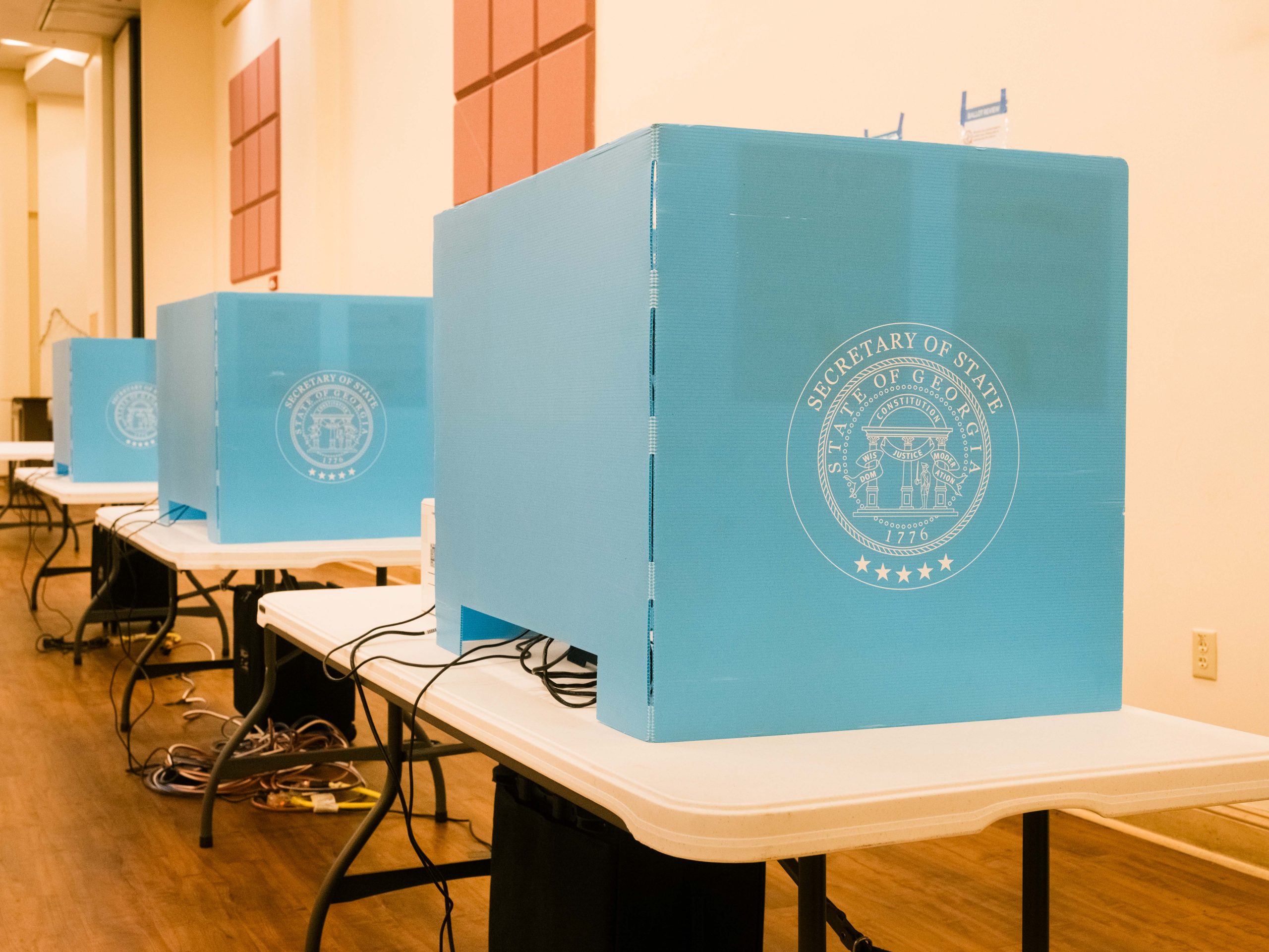 Election analyst cautions against disinformation following FBI's ballot seizure