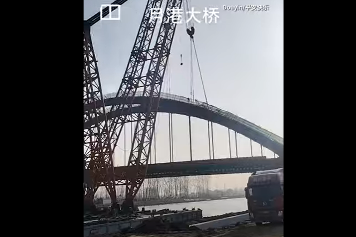 Five dead after under-construction railway bridge collapses in China