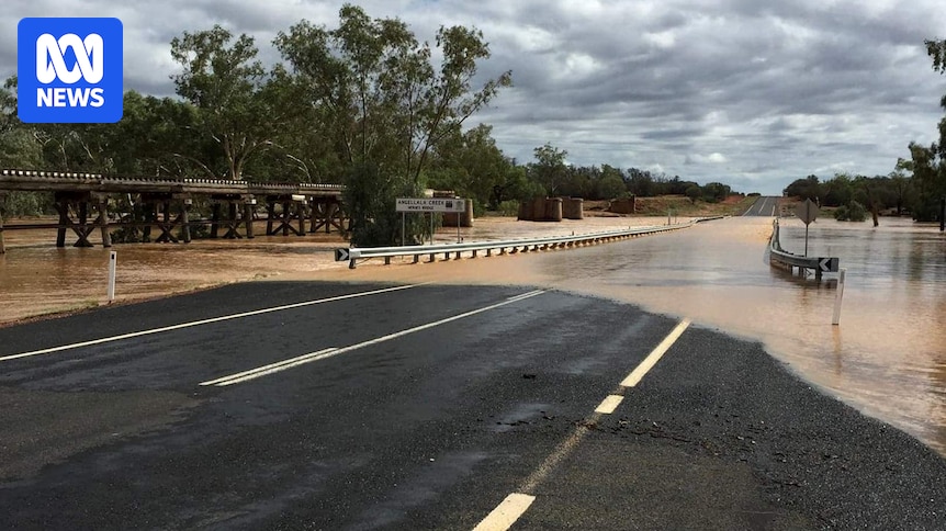 Heaviest outback rain in 15 years tracks east to flood Queensland and northern NSW