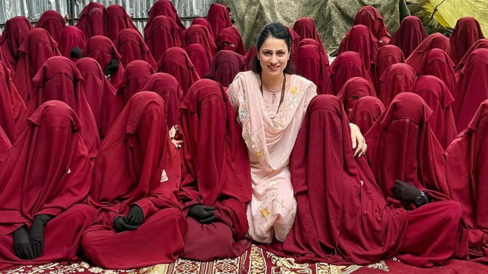 Rouble Nagi Art Foundation in collaboration with the Indian Army, inaugurated a computer lab at a Madrassa Shah-e- Hamdan and a dedicated women’s skill development centre at Roza-tul-Salehat Baghbela Tangdhar, Kupwara.