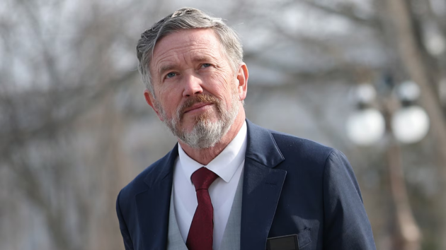 Howard Lutnick, Trump's commerce secretary, faces calls to resign over Epstein ties