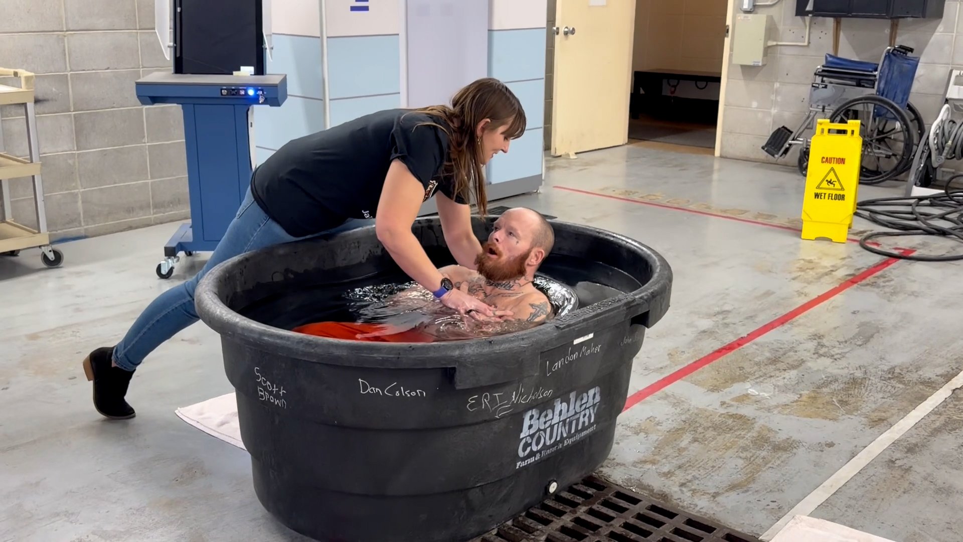 Inmates take biblical plunge as local pastor conducts baptisms behind bars