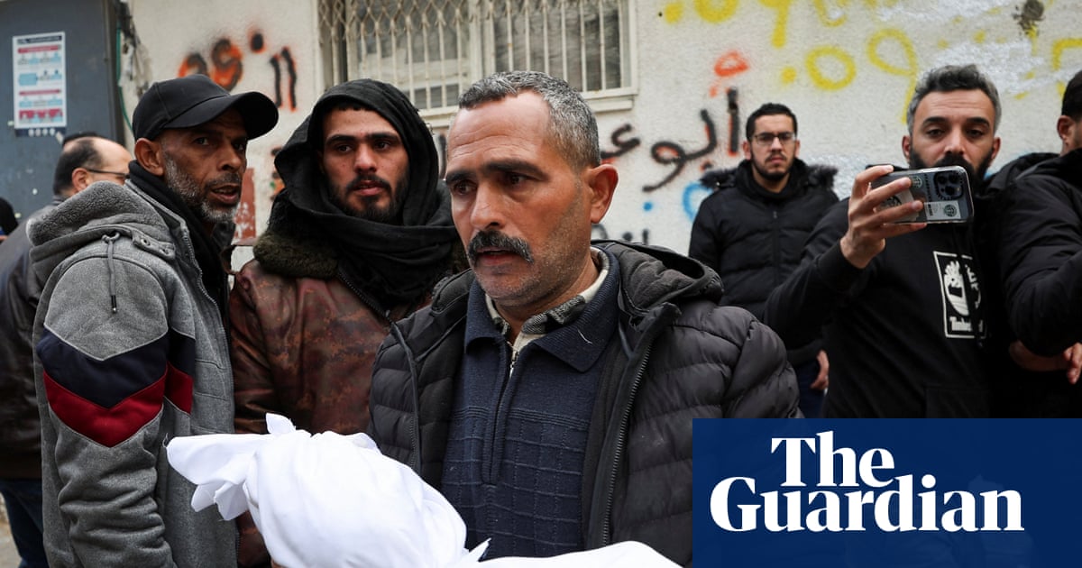 Israeli strikes kill 18 in Gaza and patient crossings at Rafah halted, Palestinian officials say | Gaza